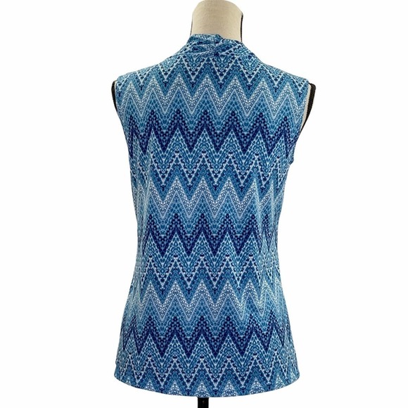 Jm Fleurette Multi-Tone Blue Chevron Print Sleeveless Tie Neck Sash Blouse - Picture 2 of 11